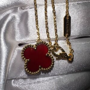 VCA style natural carnelian necklace